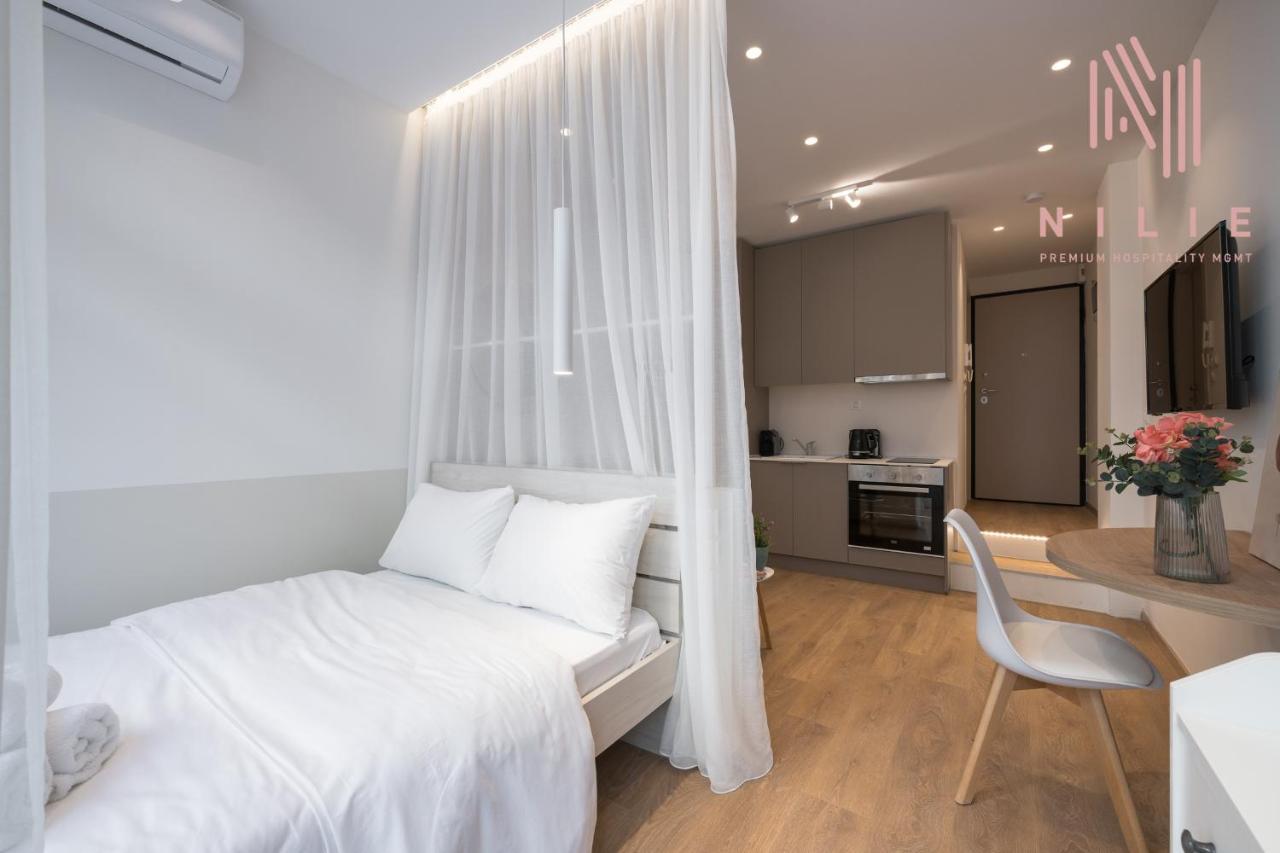 V1 Boutique Rooms, Nilie Hospitality Mgmt Солун Екстериор снимка