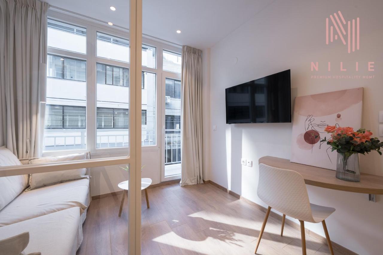 V1 Boutique Rooms, Nilie Hospitality Mgmt Солун Екстериор снимка