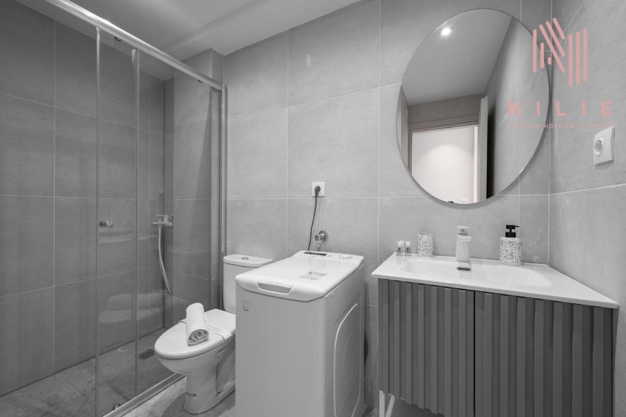 V1 Boutique Rooms, Nilie Hospitality Mgmt Солун Екстериор снимка
